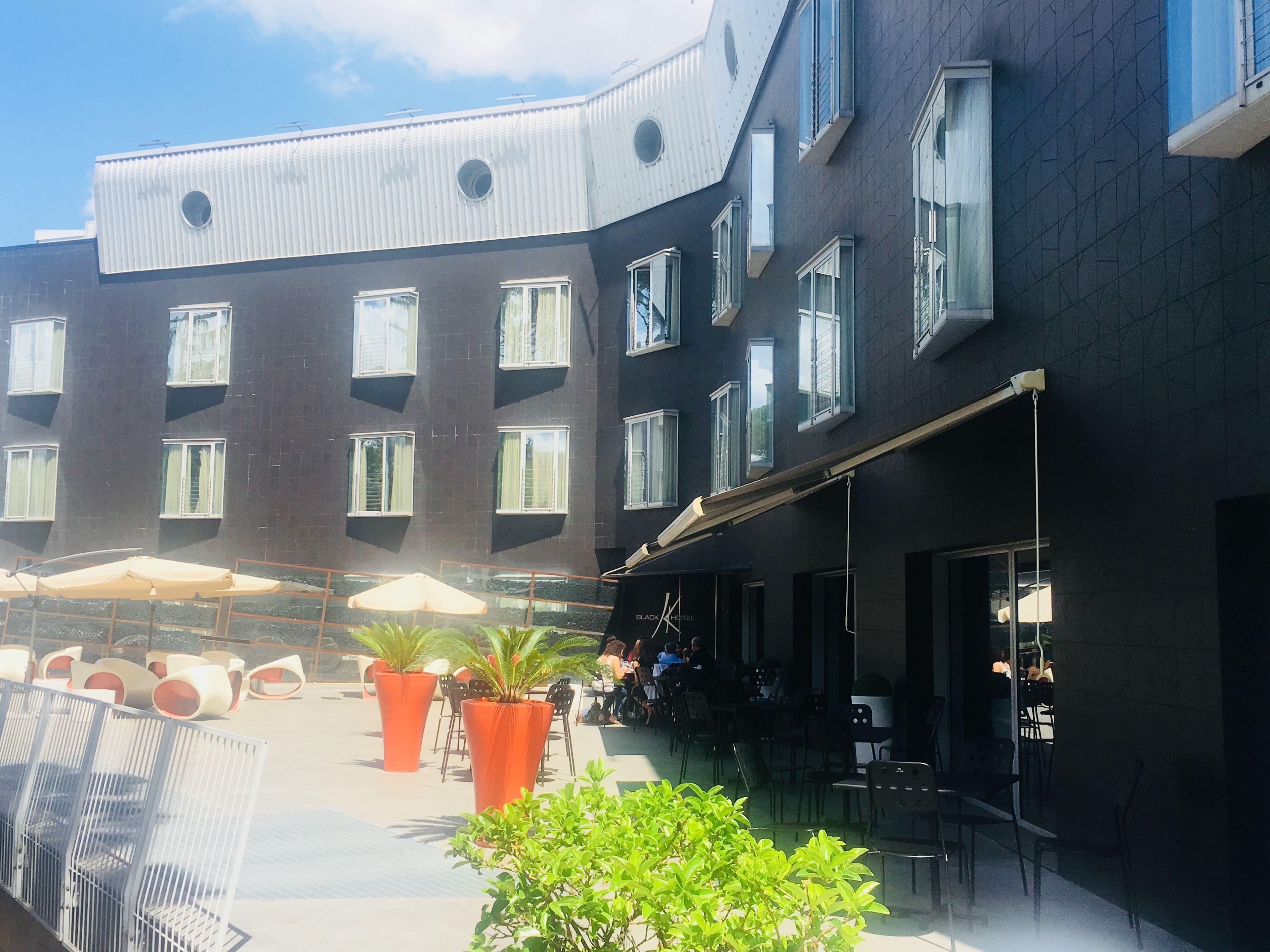 Black Hotel — Photos 2
